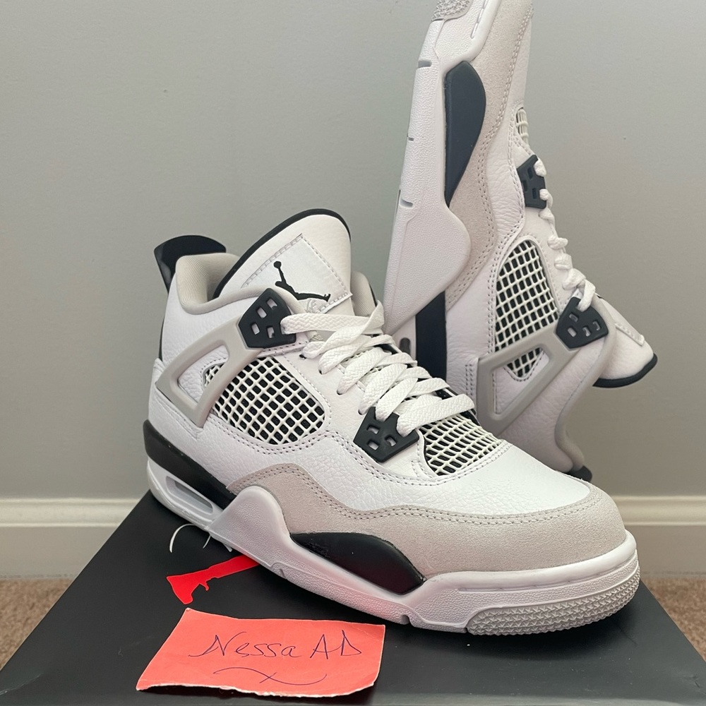 Jordan 4 “Military Black” (GS)